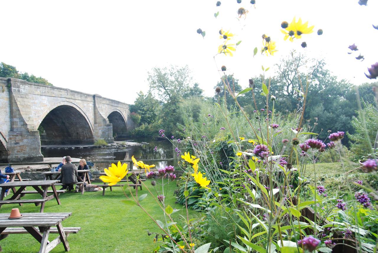 The Bull Inn West Tanfield Ripon Bagian luar foto