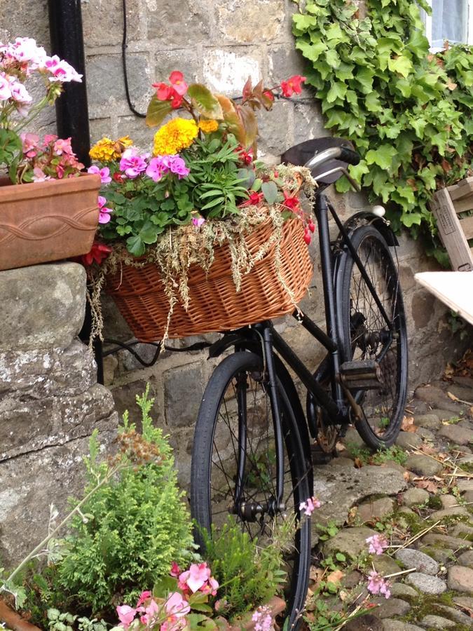 The Bull Inn West Tanfield Ripon Bagian luar foto