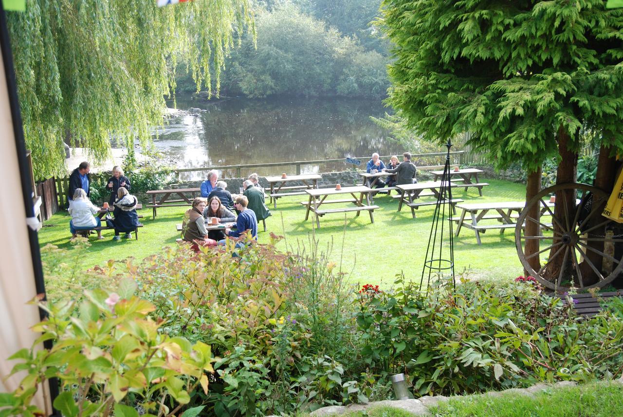 The Bull Inn West Tanfield Ripon Bagian luar foto