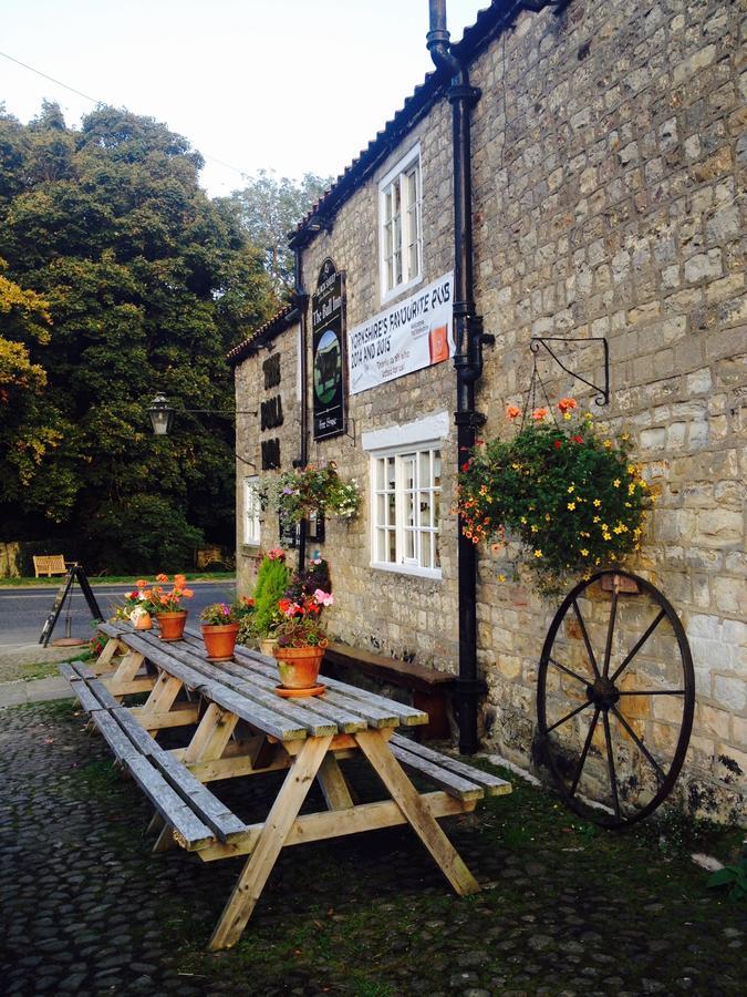 The Bull Inn West Tanfield Ripon Bagian luar foto